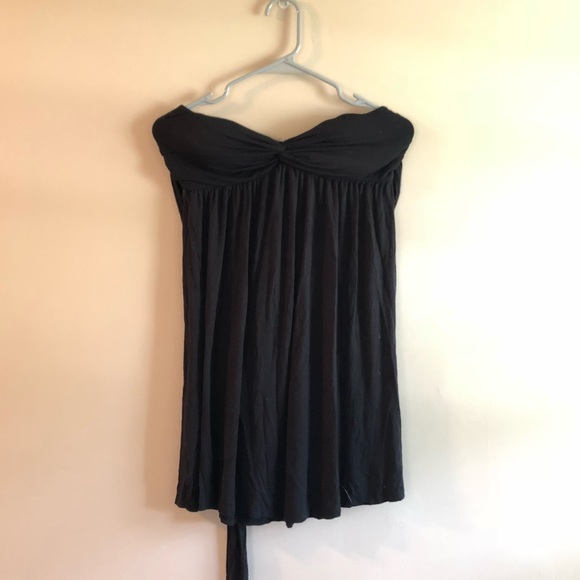 Dresses & Skirts - Black strapless sundress